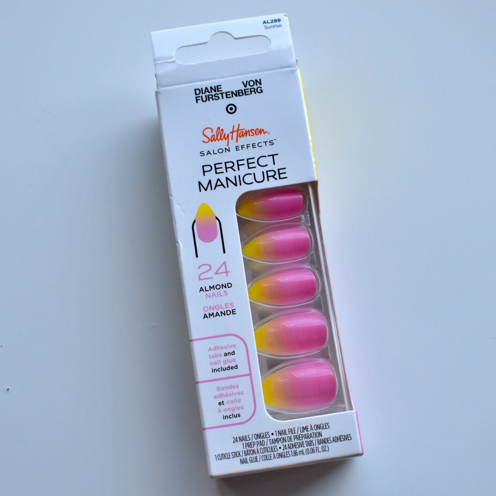 NWT DVF X TARGET X SALLY HANSEN SALON EFFECTS PERFECT MANICURE in SUNRISE